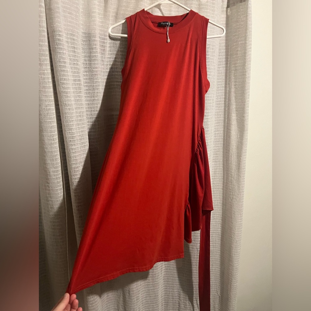 Sleeveless Red Faux Wrap Mini Dress- v flattering- worn once